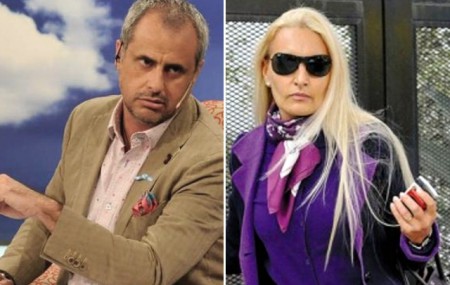 Rial dijo que sufre una campaña de extorsión en su contra